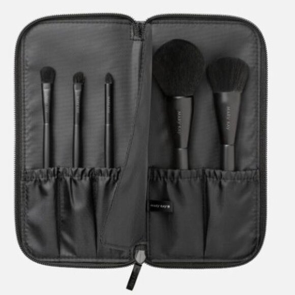 Mary Kay Essential Brush Collection - Picture 1 of 8